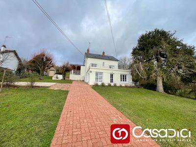 Maison traditionnelle - 146 m² - 4 pièces