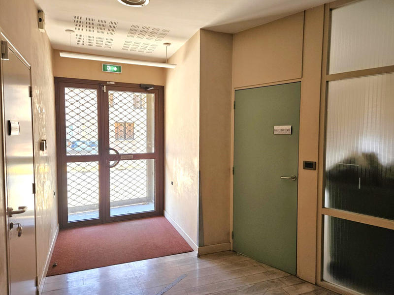 Local commercial - 257 m²