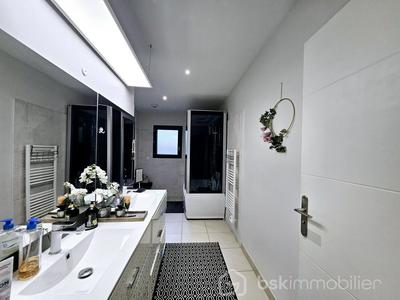 Maison - 128 m² - 4 pièces