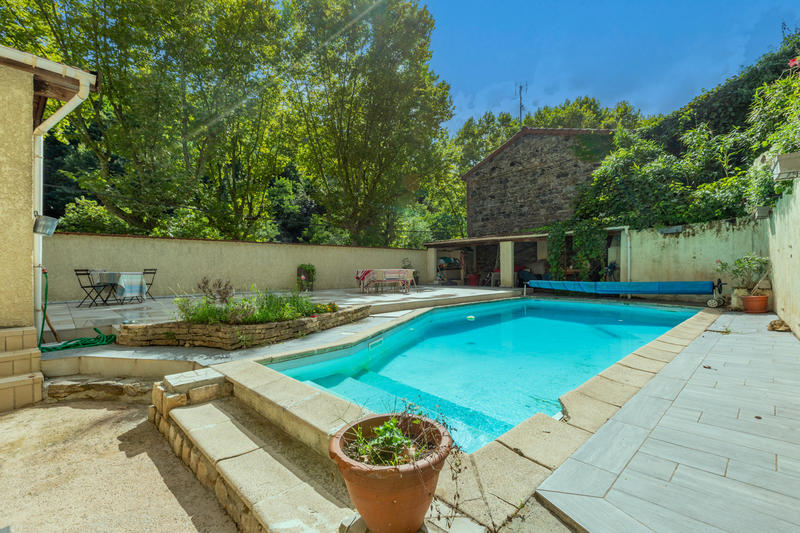 Maison - 245 m² - 7 pièces