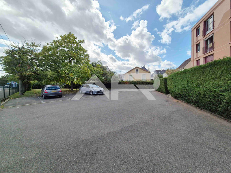 Appartement - 82 m² - 5 pièces