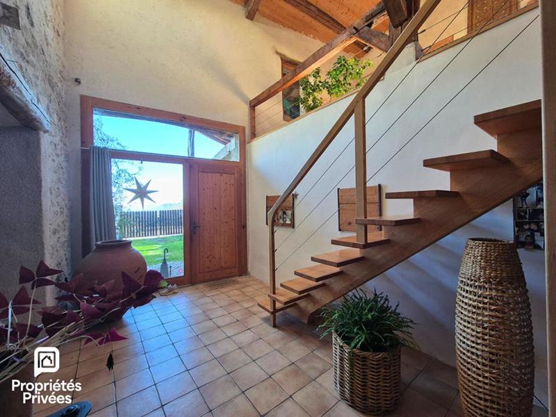 Corps de ferme - 278 m² - 9 pièces