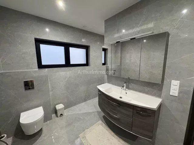 Maison - 136 m² - 7 pièces