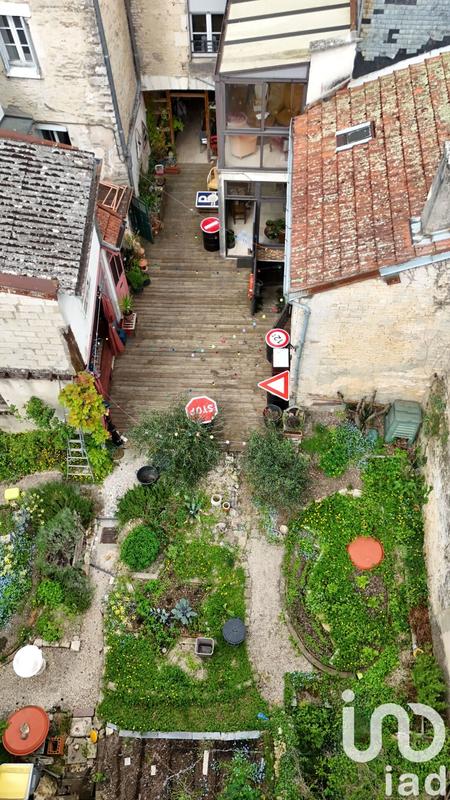 Maison - 240 m² - 9 pièces