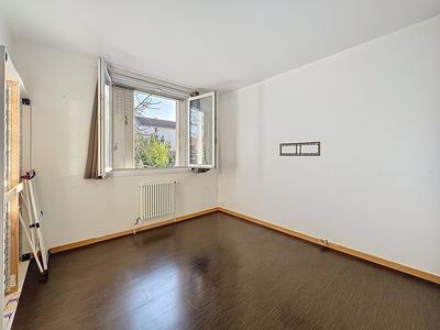 Maison - 220 m² - 7 pièces