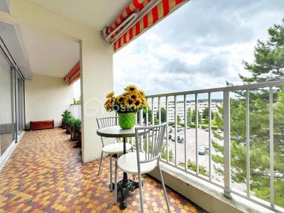 Appartement - 85 m² - 4 pièces