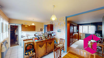 Appartement - 100 m² - 5 pièces