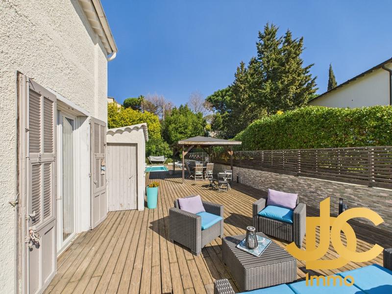 Maison - 113 m² - 5 pièces