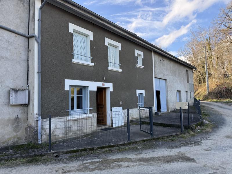 Maison - 99 m² - 4 pièces