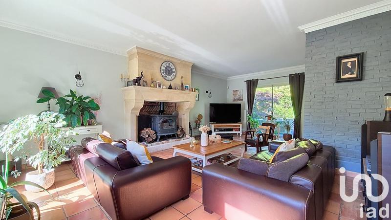 Maison - 210 m² - 7 pièces