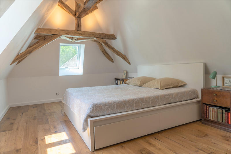 Maison - 326 m² - 13 pièces