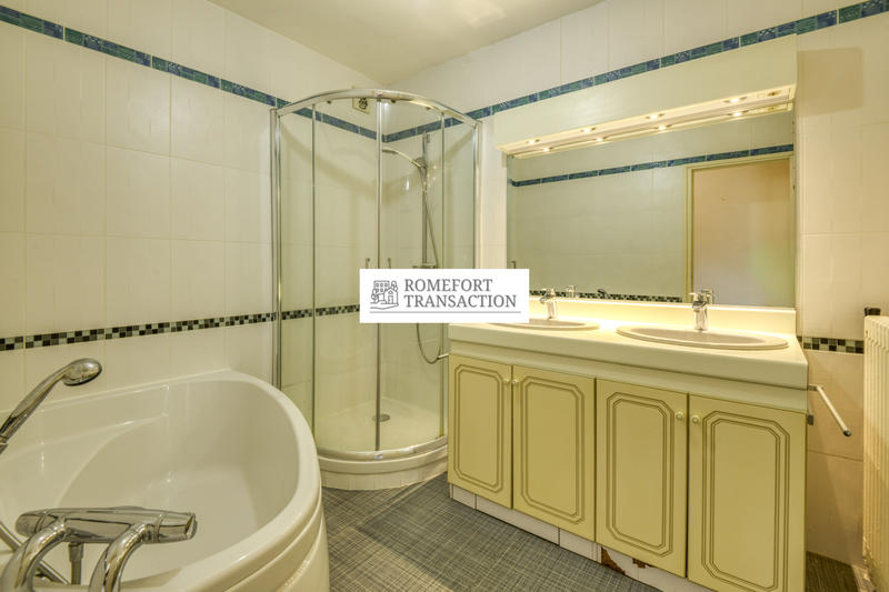 Appartement - 101 m² - 3 pièces