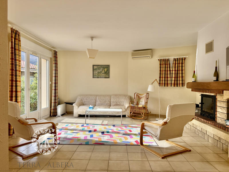 Maison - 92 m² - 4 pièces