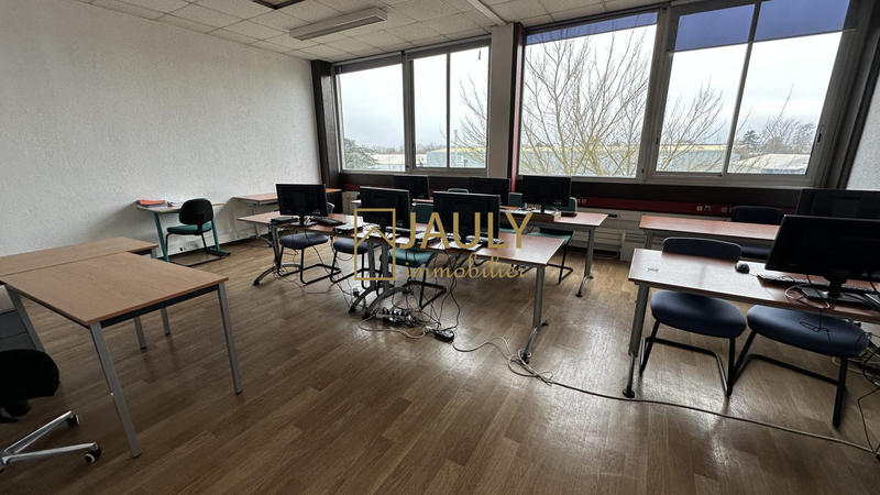 Bureau - 510 m²