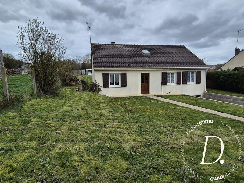 Maison traditionnelle - 109 m² - 6 pièces