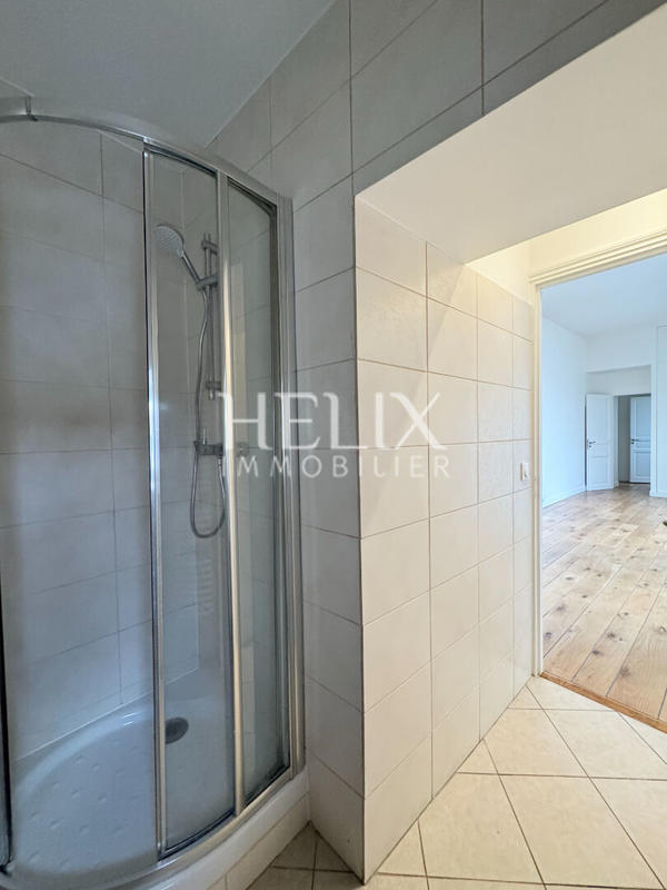 Appartement - 128 m² - 5 pièces