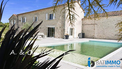 Maison - 308 m² - 8 pièces