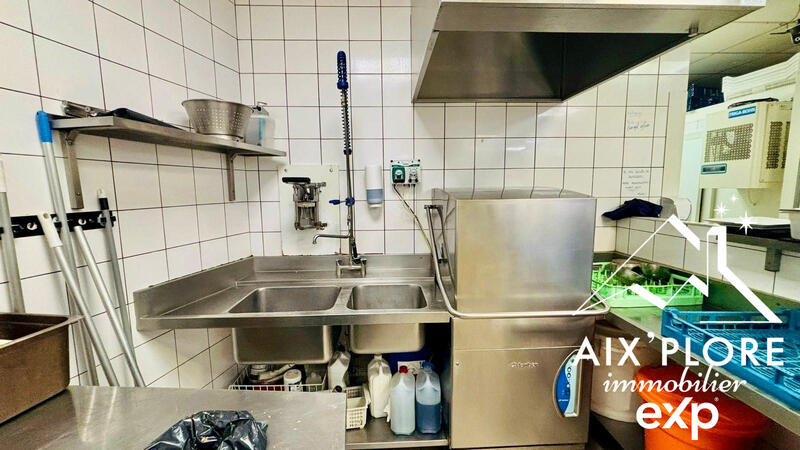 Fonds de commerce - Hôtellerie / Restauration - 325 m²