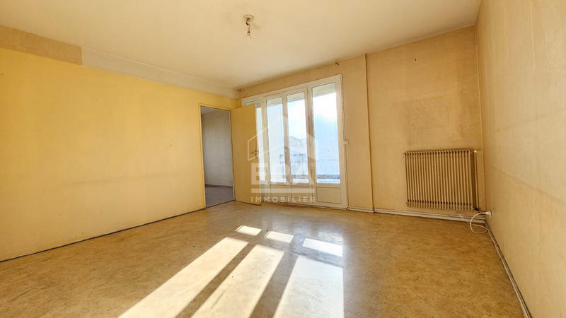 Appartement - 99 m² - 5 pièces