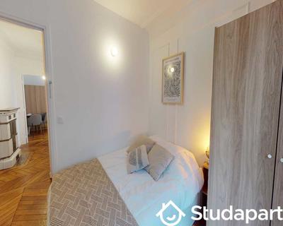 Chambre - 50 m² - 1 pièce