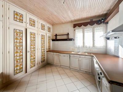 Appartement - 161 m² - 5 pièces