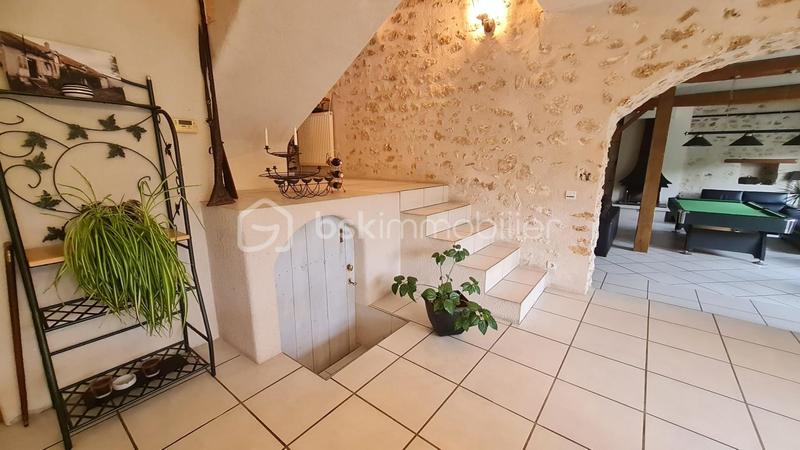 Maison - 245 m² - 6 pièces