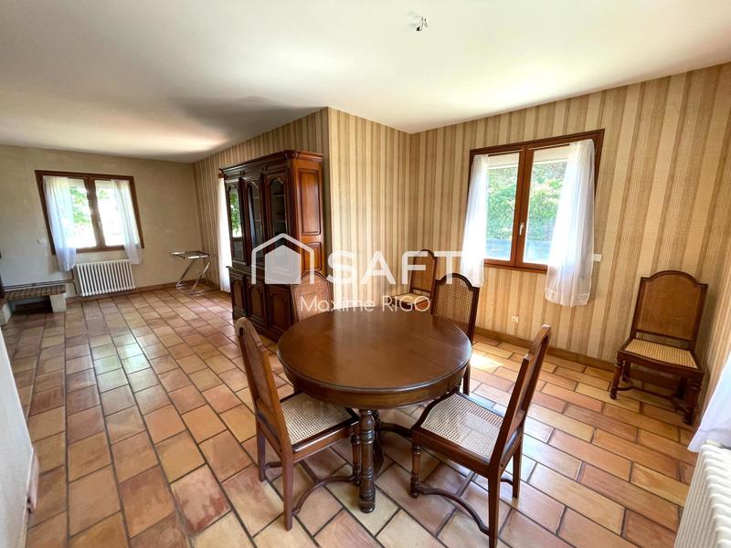 Maison - 102 m² - 5 pièces