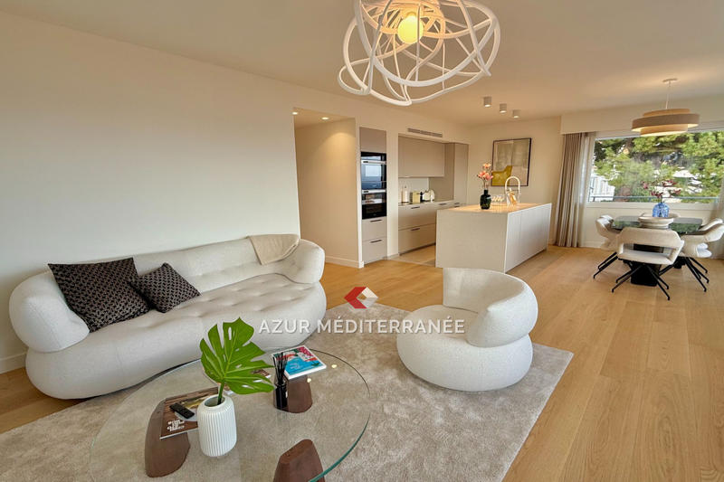 Appartement - 99 m² - 4 pièces