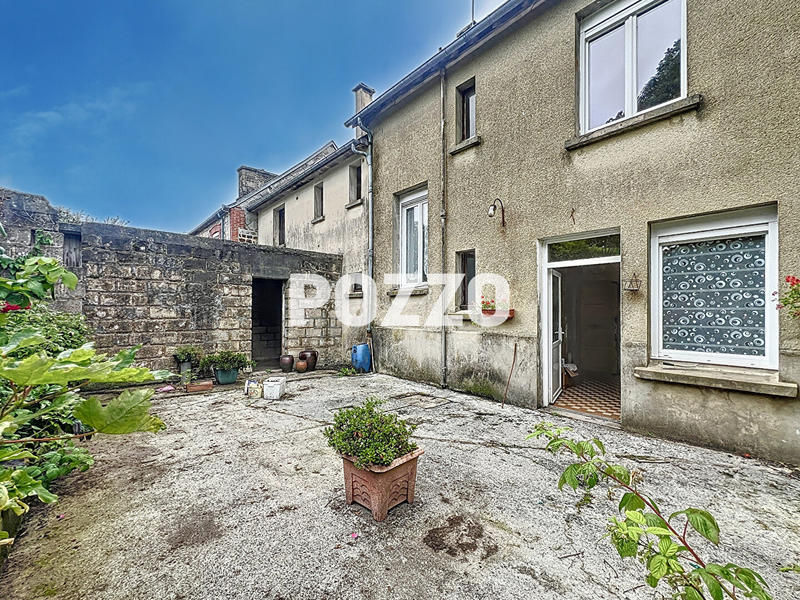 Maison - 136 m² - 9 pièces