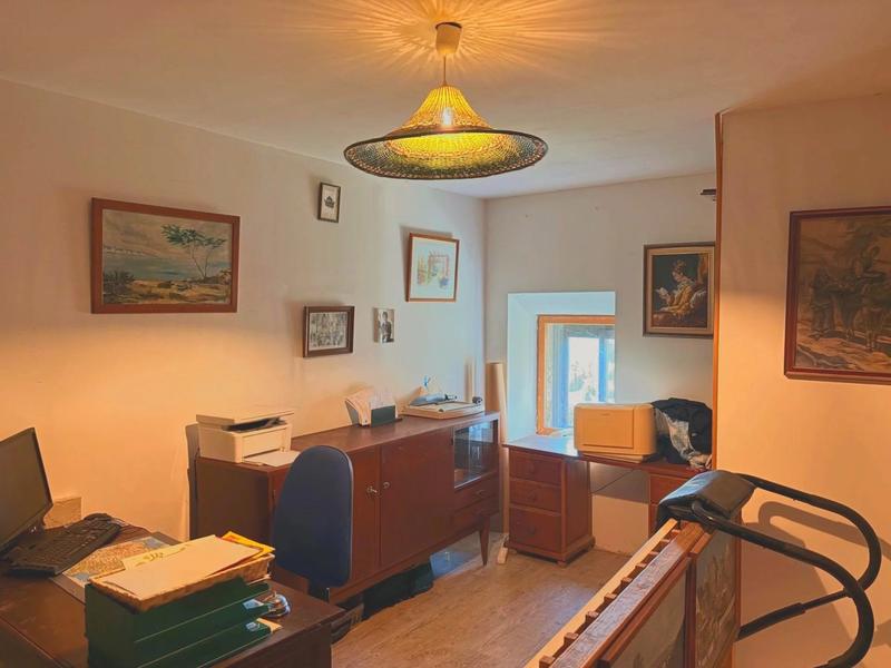 Maison - 202 m² - 6 pièces