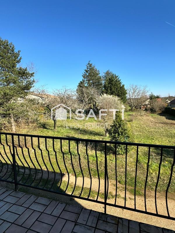 Maison - 102 m² - 6 pièces