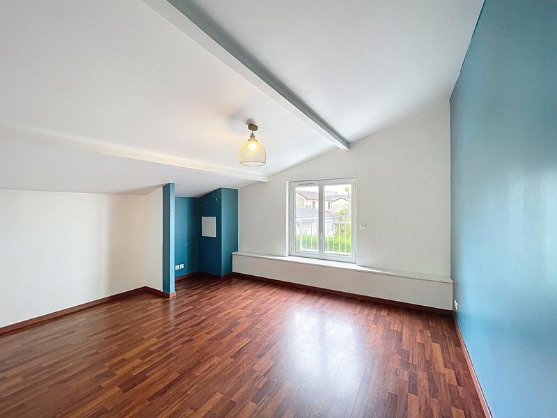 Appartement - 72 m² - 3 pièces