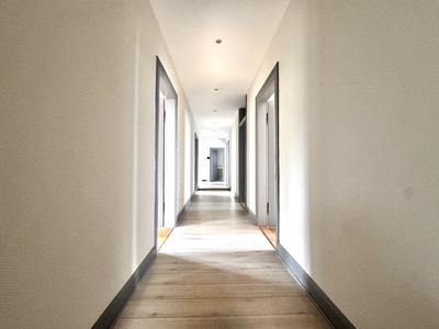 Appartement - 99 m² - 4 pièces