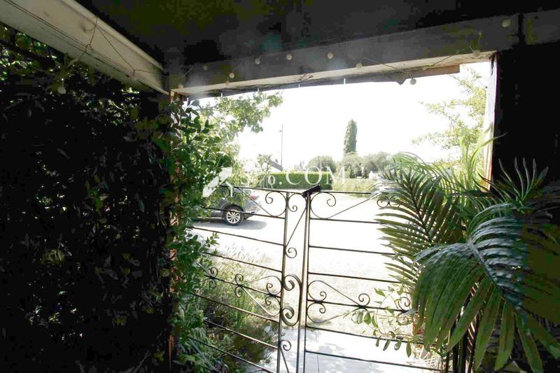 Maison - 290 m² - 9 pièces