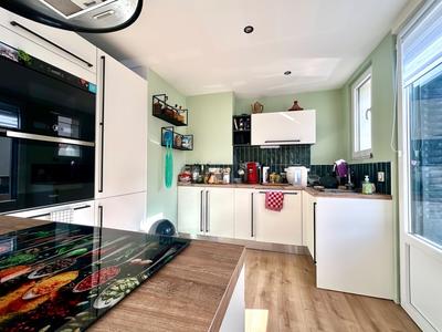 Appartement - 80 m² - 3 pièces