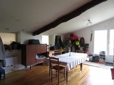 Propriété - 125 m² - 6 pièces