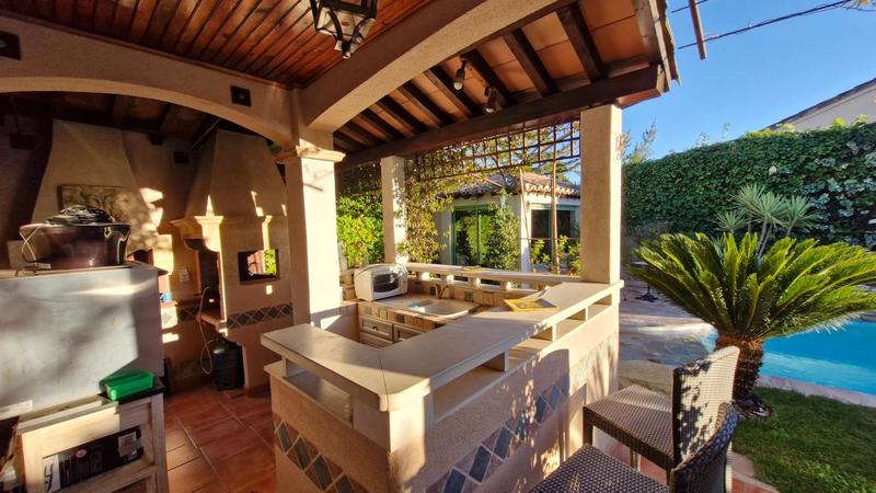 Maison - 138 m² - 5 pièces