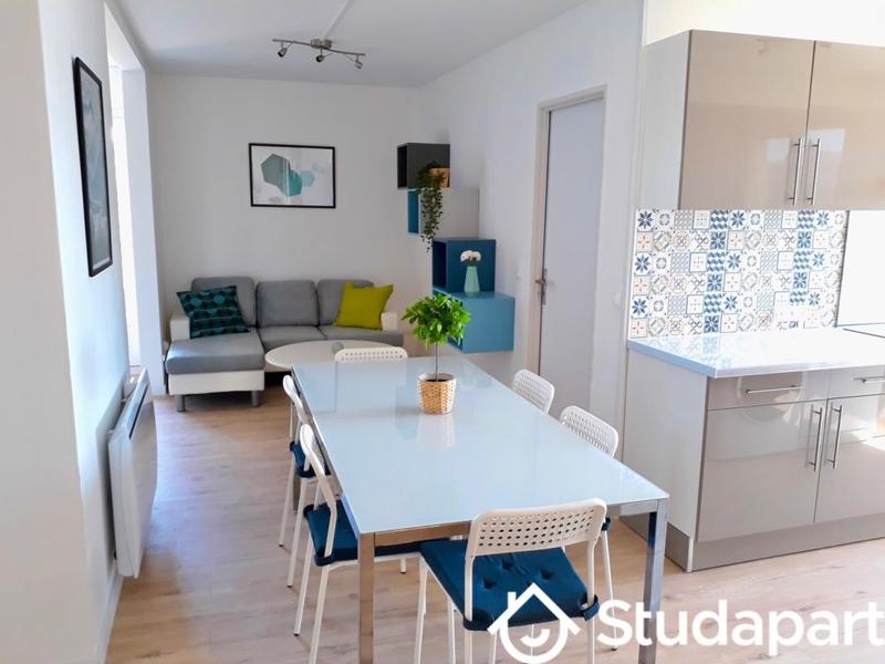 Chambre - 13 m² - 1 pièce