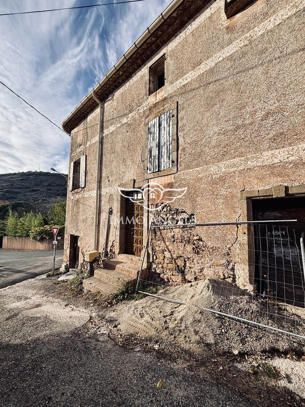 Maison ancienne - 250 m² - 7 pièces