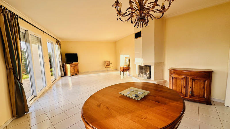 Maison - 121 m² - 6 pièces