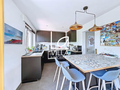 Maison - 91 m² - 4 pièces