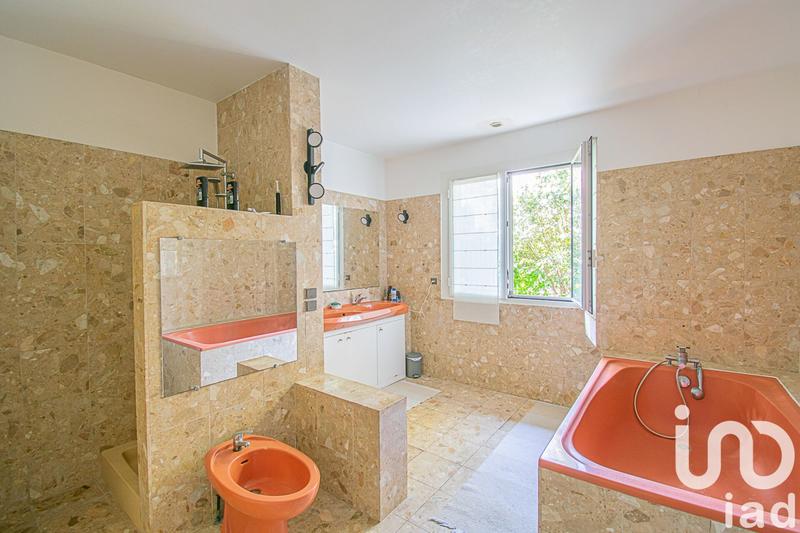 Maison - 165 m² - 6 pièces