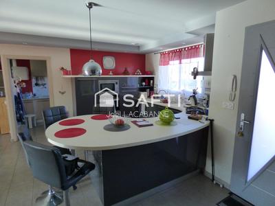 Maison - 165 m² - 5 pièces