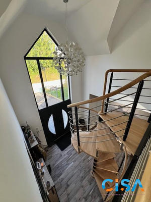 Villa - 211 m² - 8 pièces