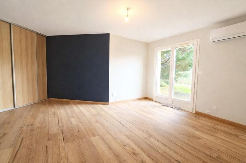 Maison - 210 m² - 7 pièces