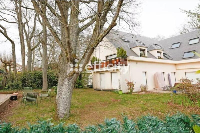 Appartement - 152 m² - 5 pièces