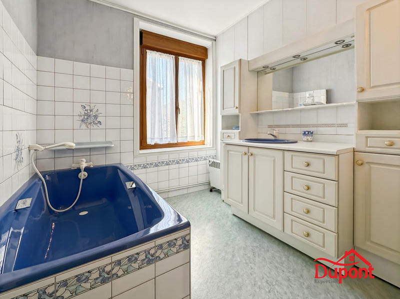 Maison - 96 m² - 4 pièces