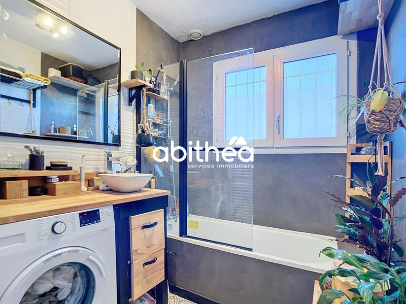 Appartement - 49 m² - 2 pièces