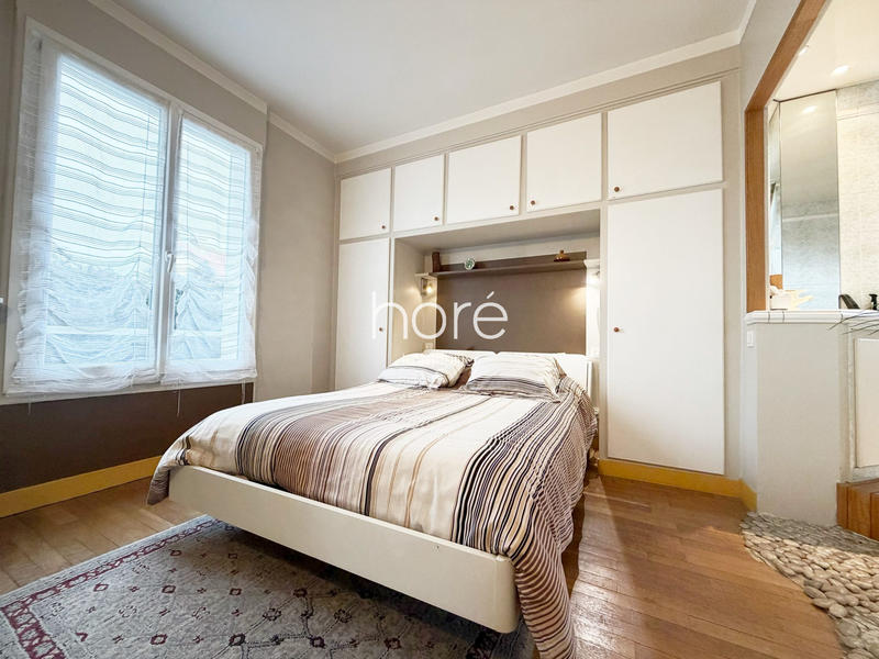 Maison - 210 m² - 8 pièces