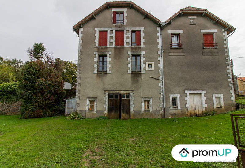 Maison - 240 m² - 8 pièces